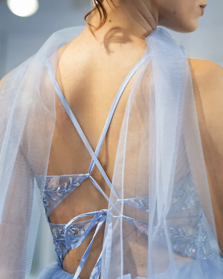 Dettaglio abito lilla schiena ricamata – Atelier Melody